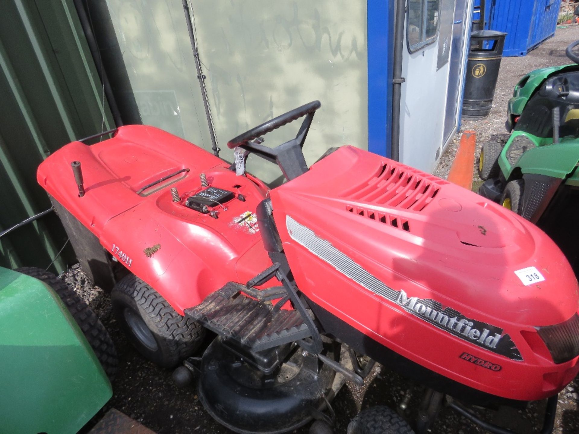 MOUNTFIELD HYDRO 1740H RIDE ON MOWER, NO SEAT. WHEN TESTED WAS SEEN TO TURN OVER BUT NOT STARTING??