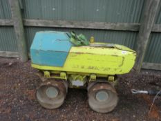 AMMANN DOUBLE DRUM SHEEPSFOOT ROLLER. WHEN TESTED WAS SEEN TO RUN, DRIVE AND VIBE (NO REMOTE CONTROL