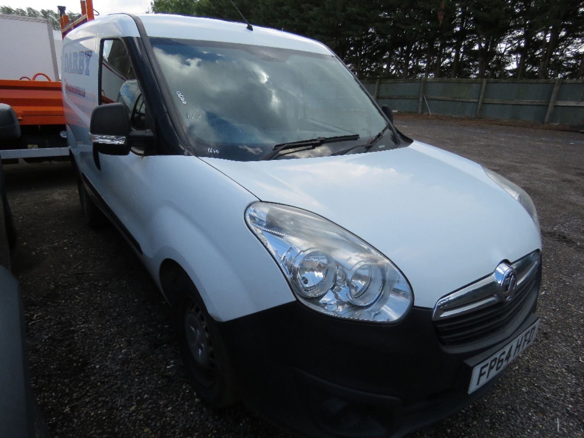 VAUXHALL COMBI PANEL VAN REG: FP64 HTD WITH V5, TESTED UNTIL 30TH OCTOBER 2022. ONE OWNER, OWNED FRO