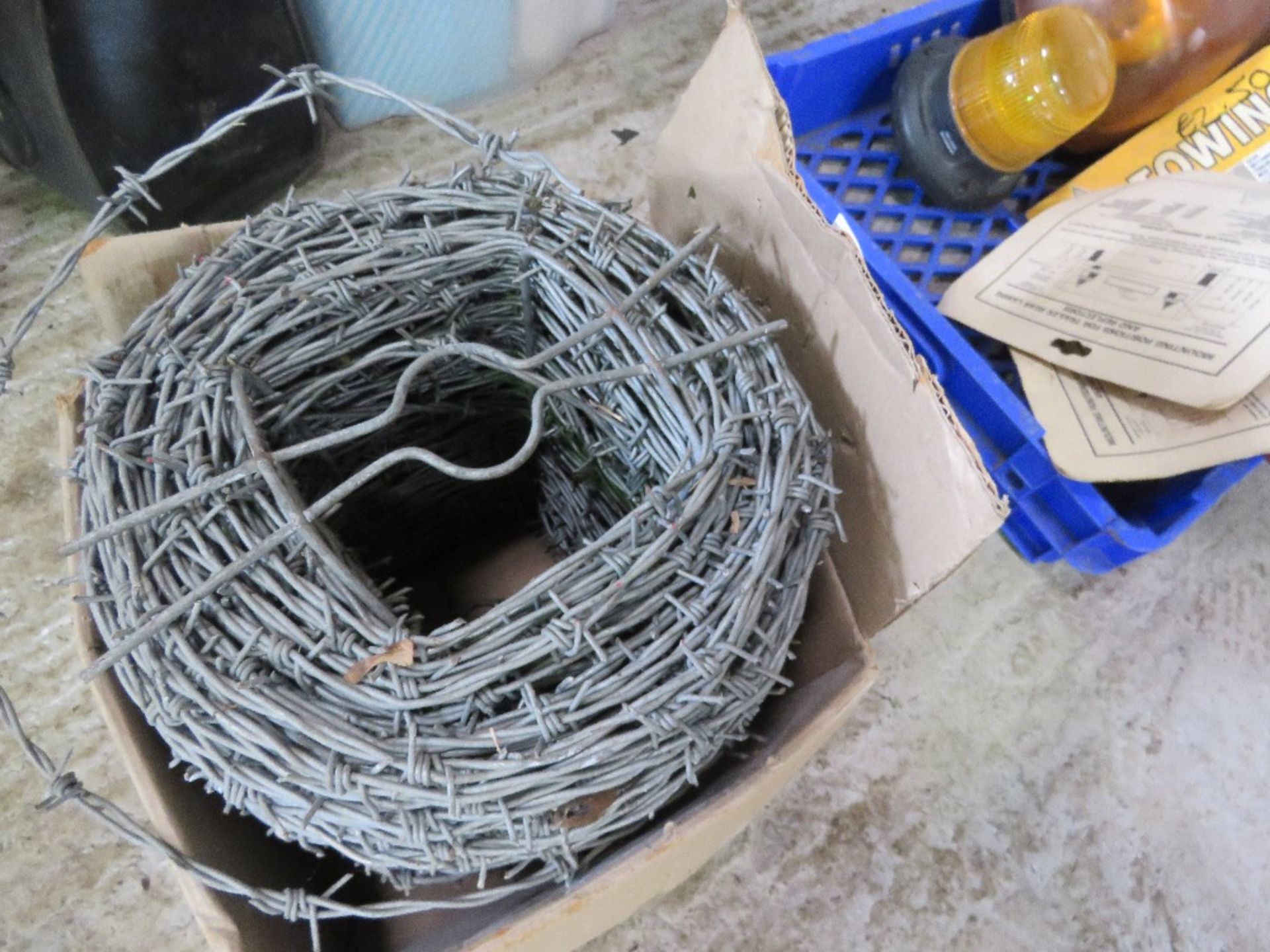 ROLL OF BARBED WIRE. THIS LOT IS SOLD UNDER THE AUCTIONEERS MARGIN SCHEME, THEREFORE NO VAT WILL BE - Image 2 of 2