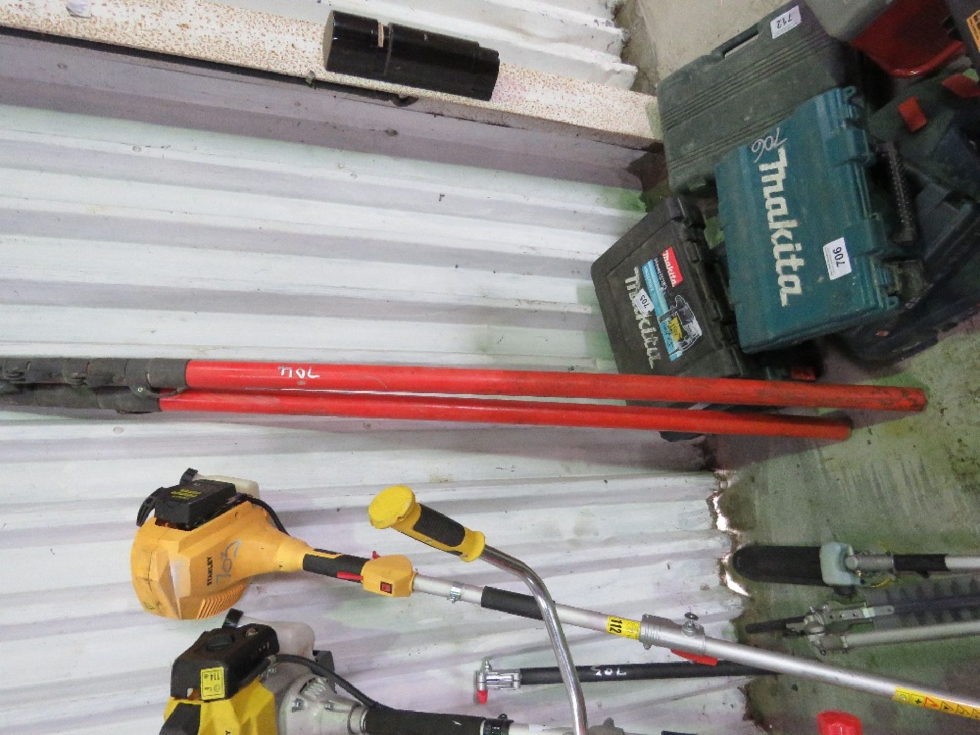 2 X GRP TELESCOPIC POLES. THIS LOT IS SOLD UNDER THE AUCTIONEERS MARGIN SCHEME, THEREFORE NO VAT WIL