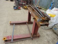 HEAVY DUTY RED FRAME WITH BENDER UNIT. LOT LOCATION: SS13 1EF, BASILDON, ESSEX.