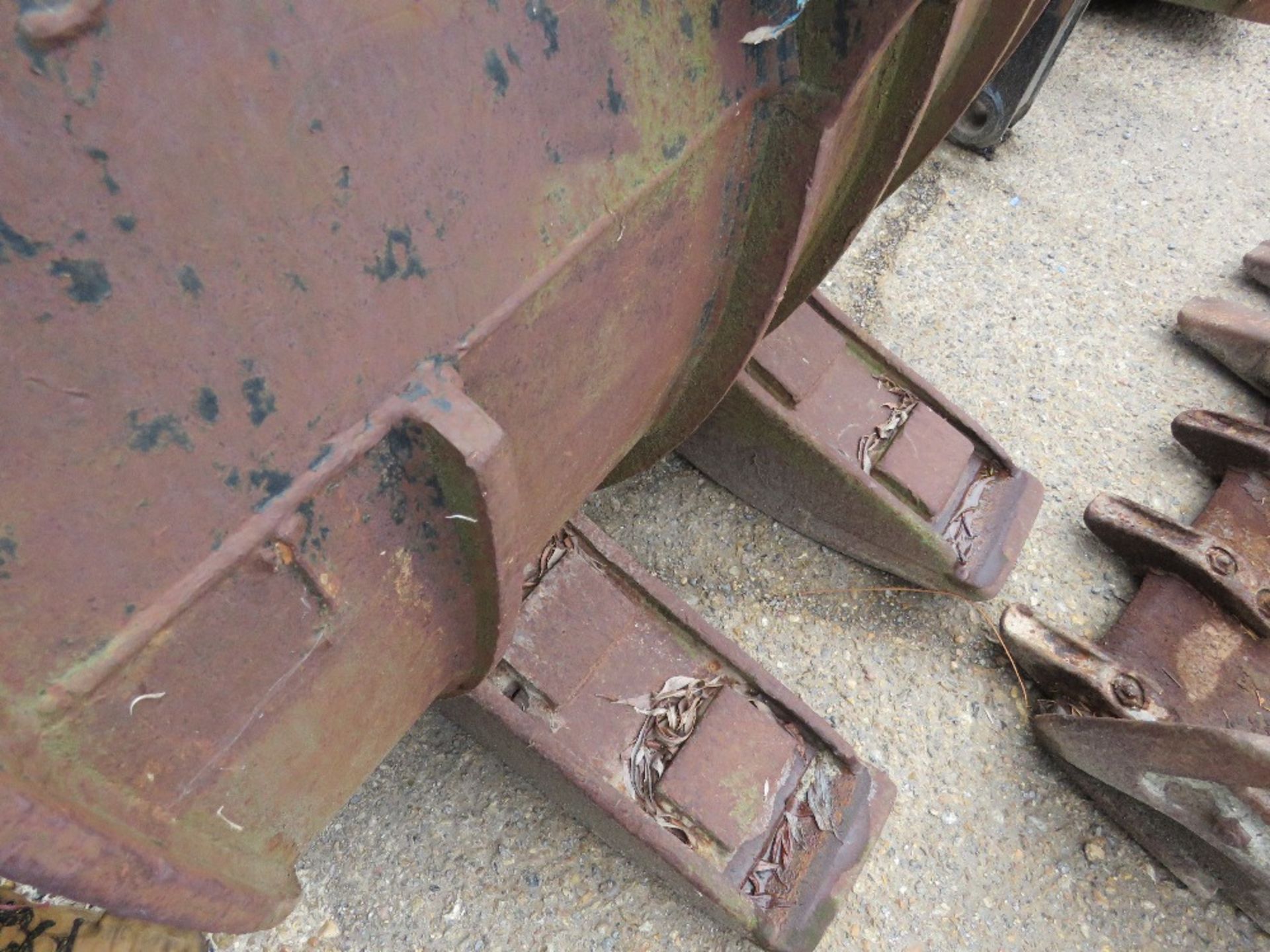 EXCAVATOR GRAPPLE ON 80MM PINS. LOT LOCATION: THE STONDON HALL SALEGROUND, ESSEX. CM15 0LD. - Image 4 of 4