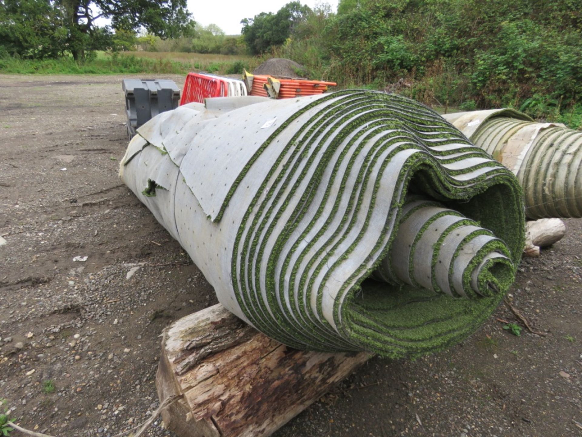 LARGE ROLL OF PRE USED ASTRO SPORTS TURF, 4M WIDTH X 50M LENGTH APPROX.