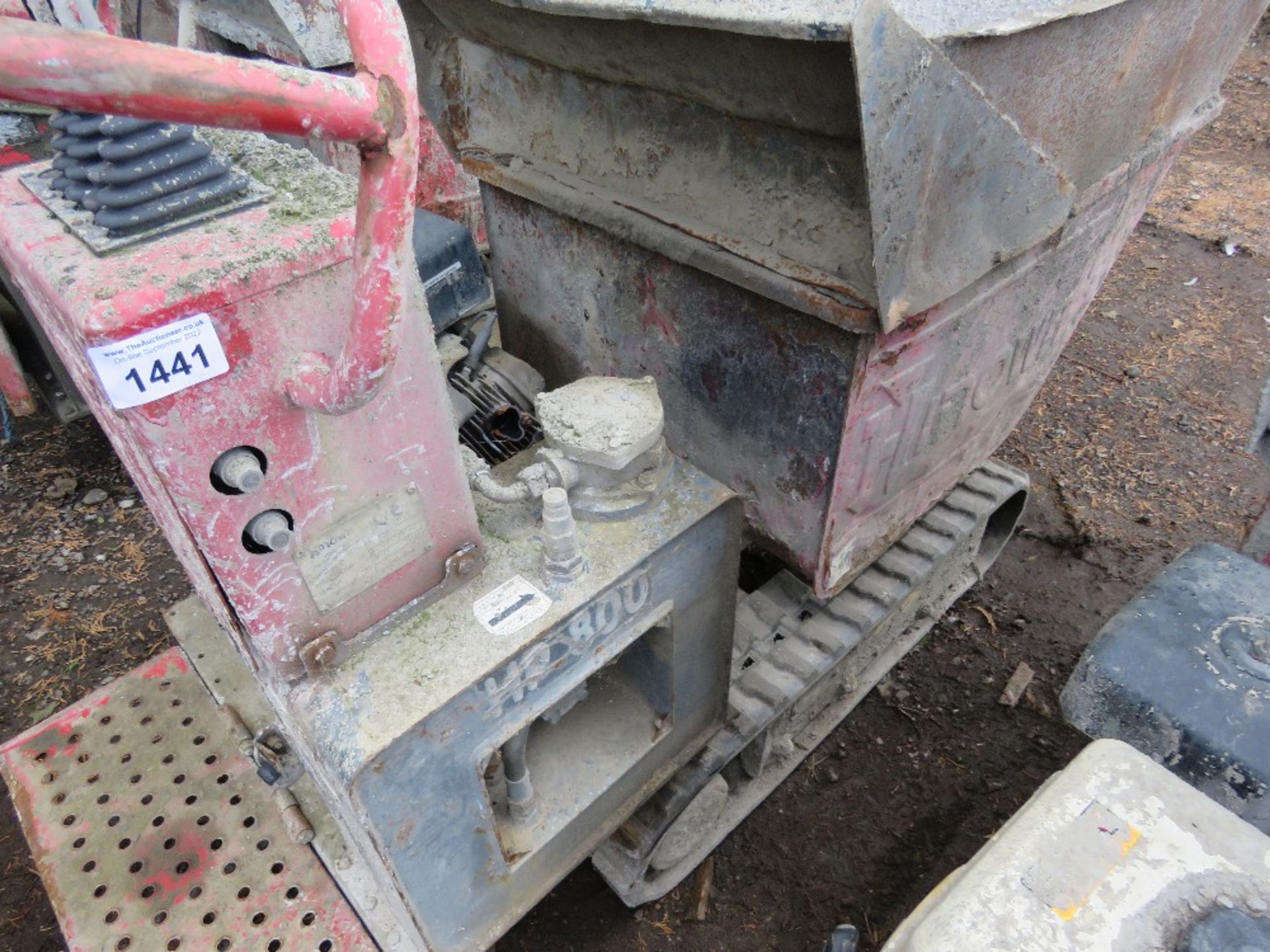 HINOWA HP800 PETROL ENGINED TRACKED DUMPER. BEEN STOOD FOR SOME TIME, UNTESTED, MAY REQUIRE ATTENTI - Image 3 of 4