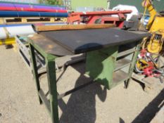 WORKSHOP BENCH WITH A VICE, 60CM X 120CM. SOURCED FROM COMPANY LIQUIDATION. THIS LOT IS SOLD UNDER T