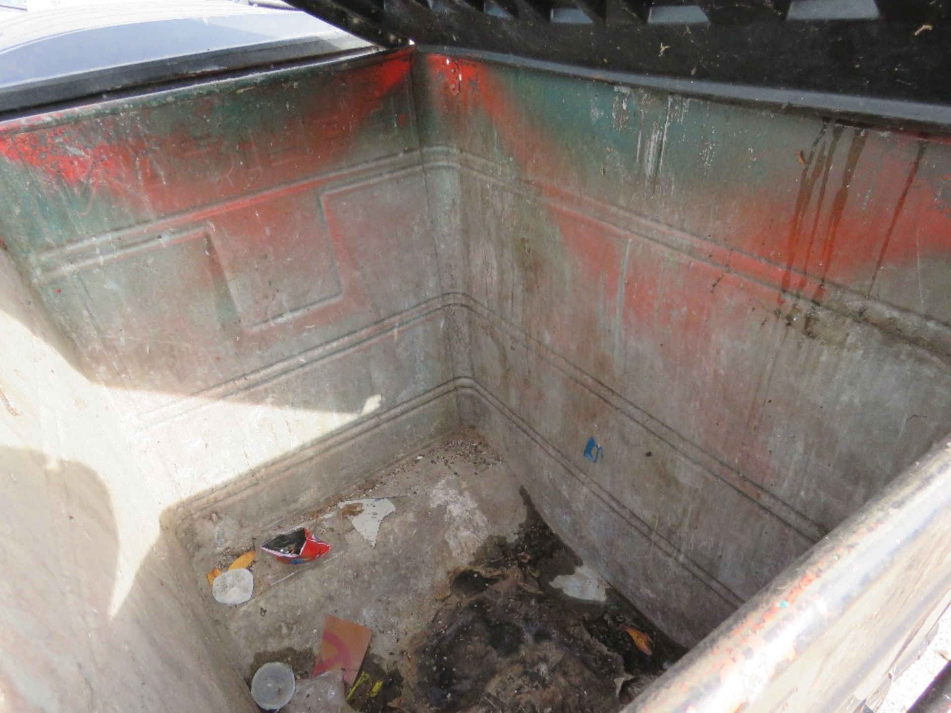 TAYLOR WHEELED WASTE BIN WITH LID. - Image 2 of 2