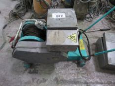 SCAFFOLD HOIST 110VOLT POWERED.