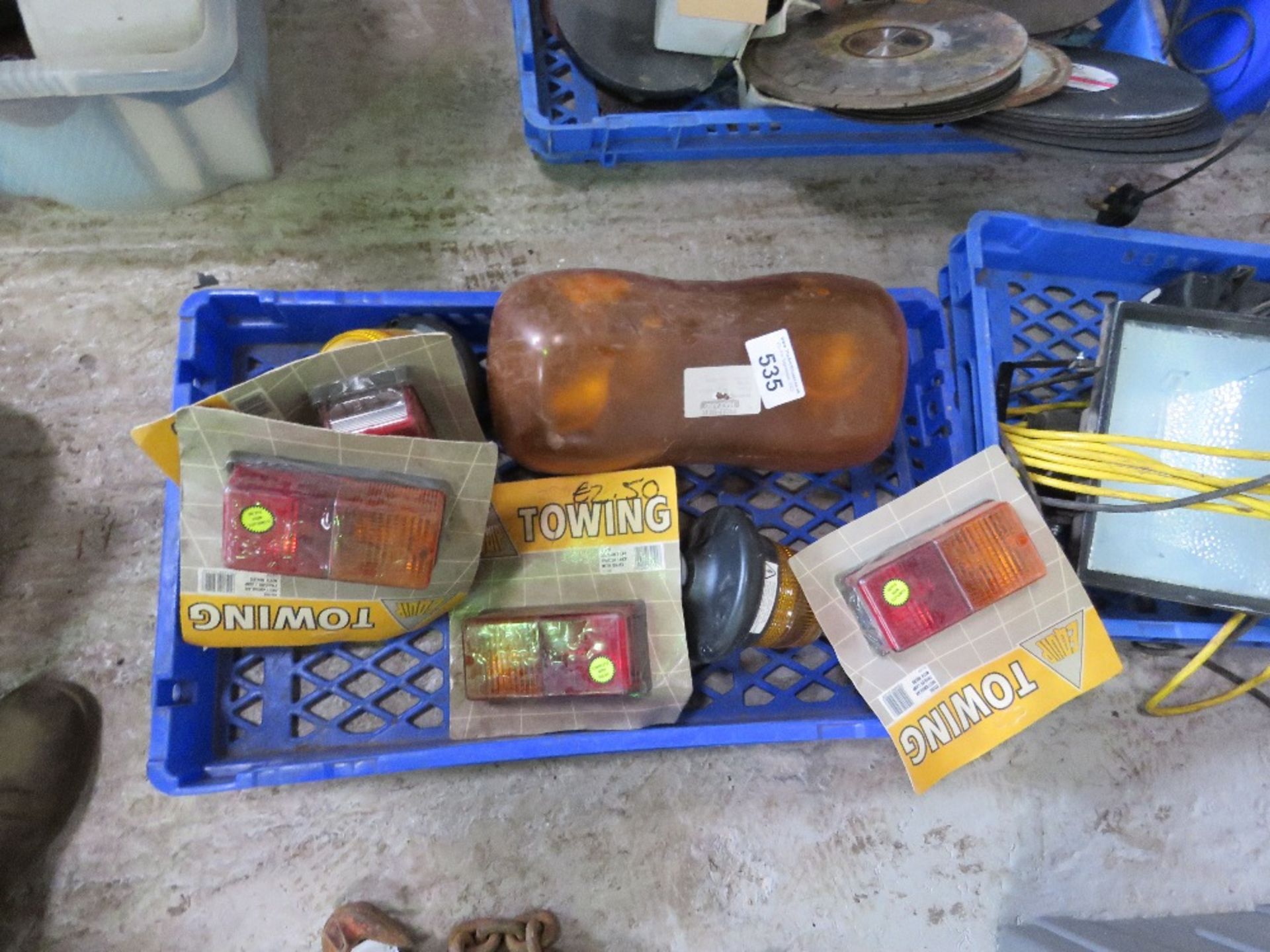 TRAILER LIGHTS AND BEACONS. THIS LOT IS SOLD UNDER THE AUCTIONEERS MARGIN SCHEME, THEREFORE NO VAT W - Image 2 of 2