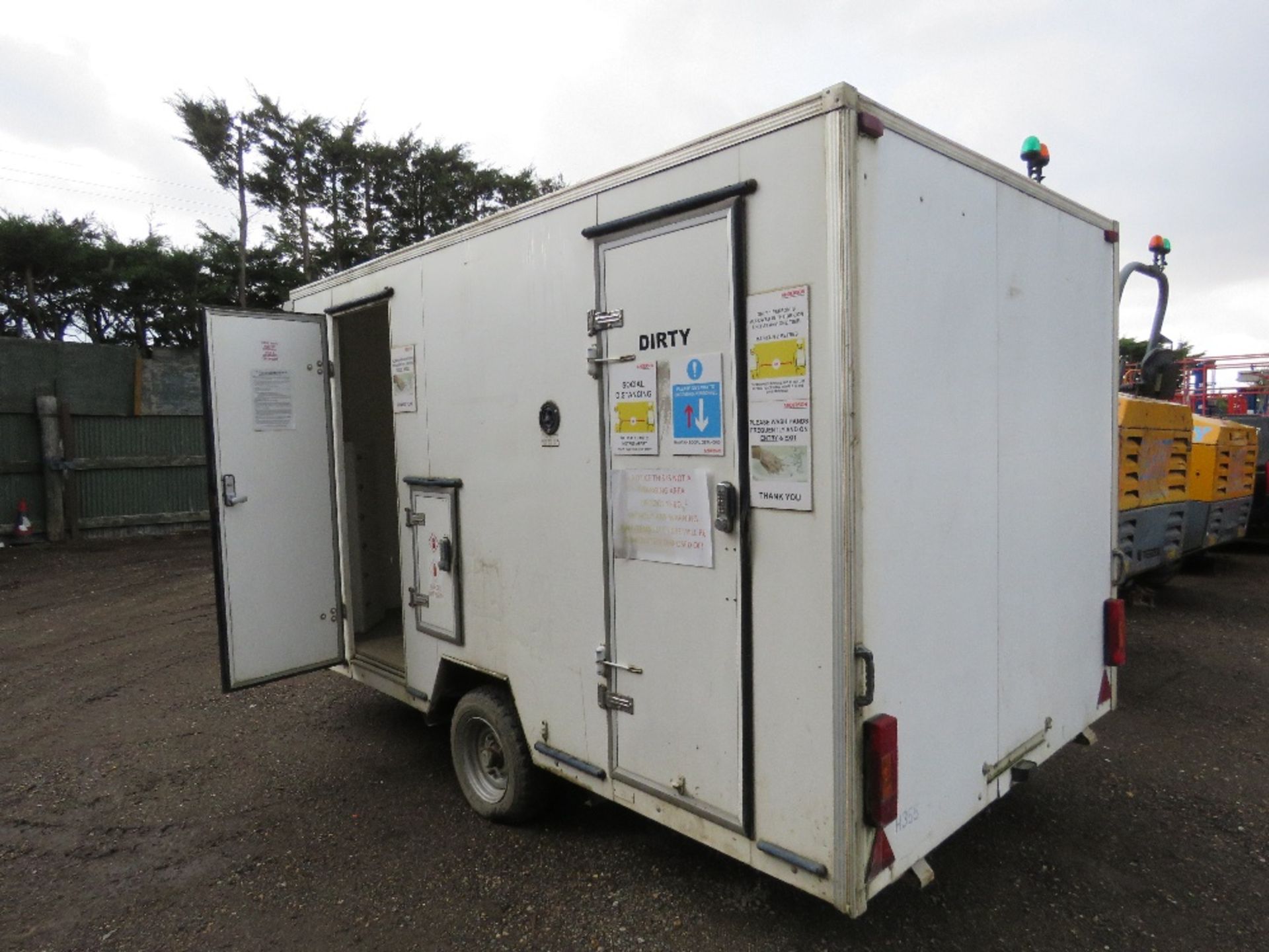 TOWED DECONTAMINATION UNIT, 12FT LENGTH APPROX. (CONTENTS SHOWN IN IMAGES NOT INCLUDED) - Image 3 of 11