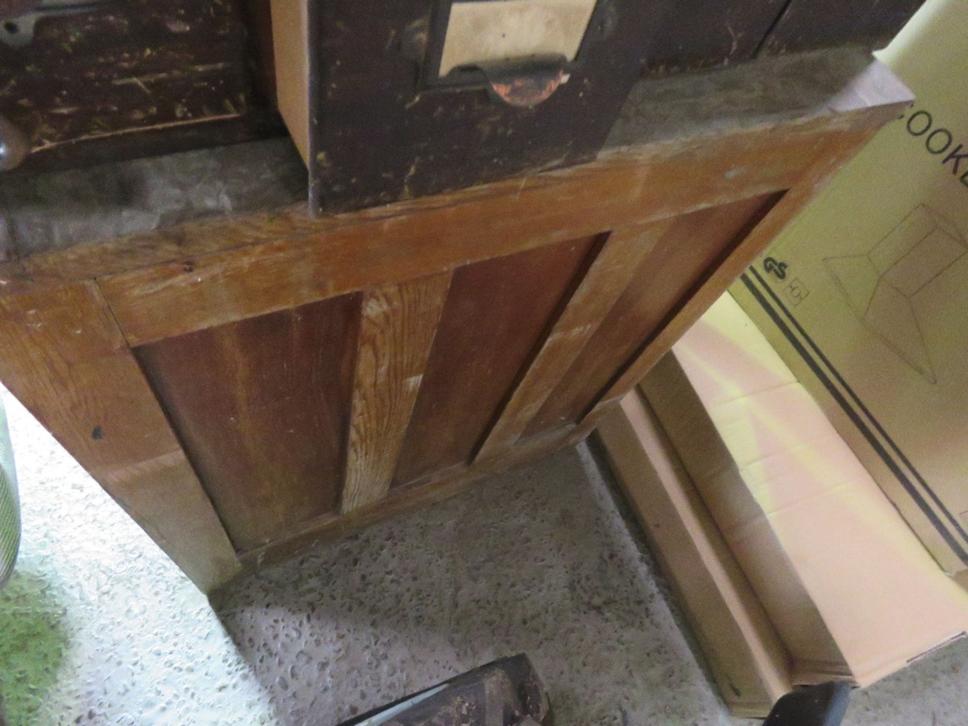 2 X OLD WOODEN CABINETS WITH CONTENTS OF SCREWS, FIXINGS ETC. THIS LOT IS SOLD UNDER THE AUCTIONE - Image 4 of 5