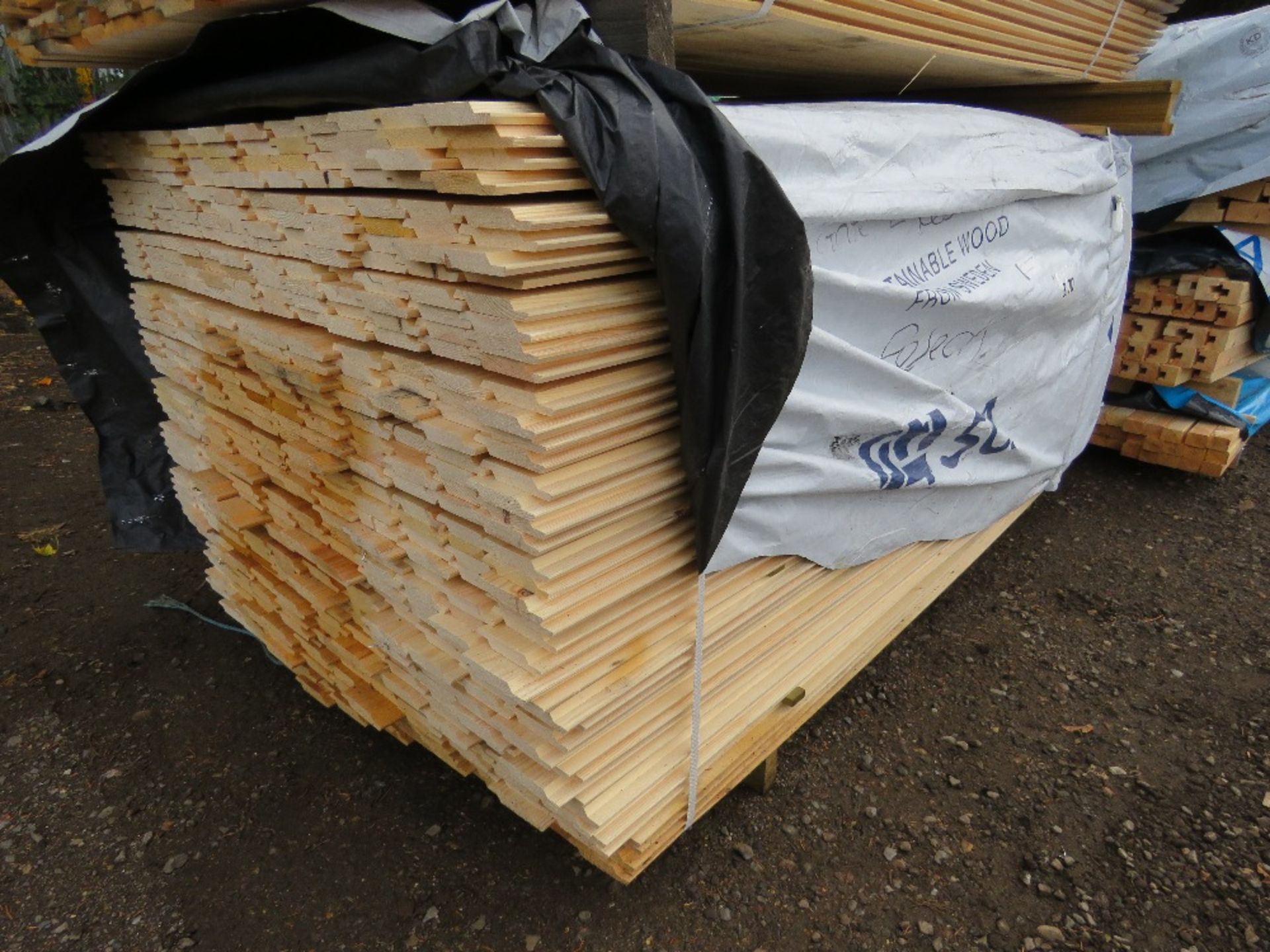 LARGE PACK OF UNTREATED SHIPLAP FENCE CLADDING TIMBERS 1.75M X 95MM APPROX.