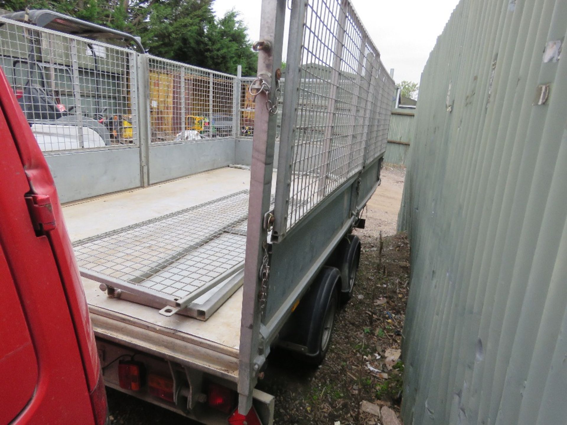 IFOR WILLIAMS TT126G TIPPING TRAILER WITH MESH CAGE SIDES ALL AROUND AND FULL LENGTH SKIDS. SN:SCK60 - Image 7 of 7