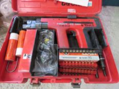 HILTI NAIL GUN PLUS A QUANTITY OF NAILS. THIS LOT IS SOLD UNDER THE AUCTIONEERS MARGIN SCHEME, TH
