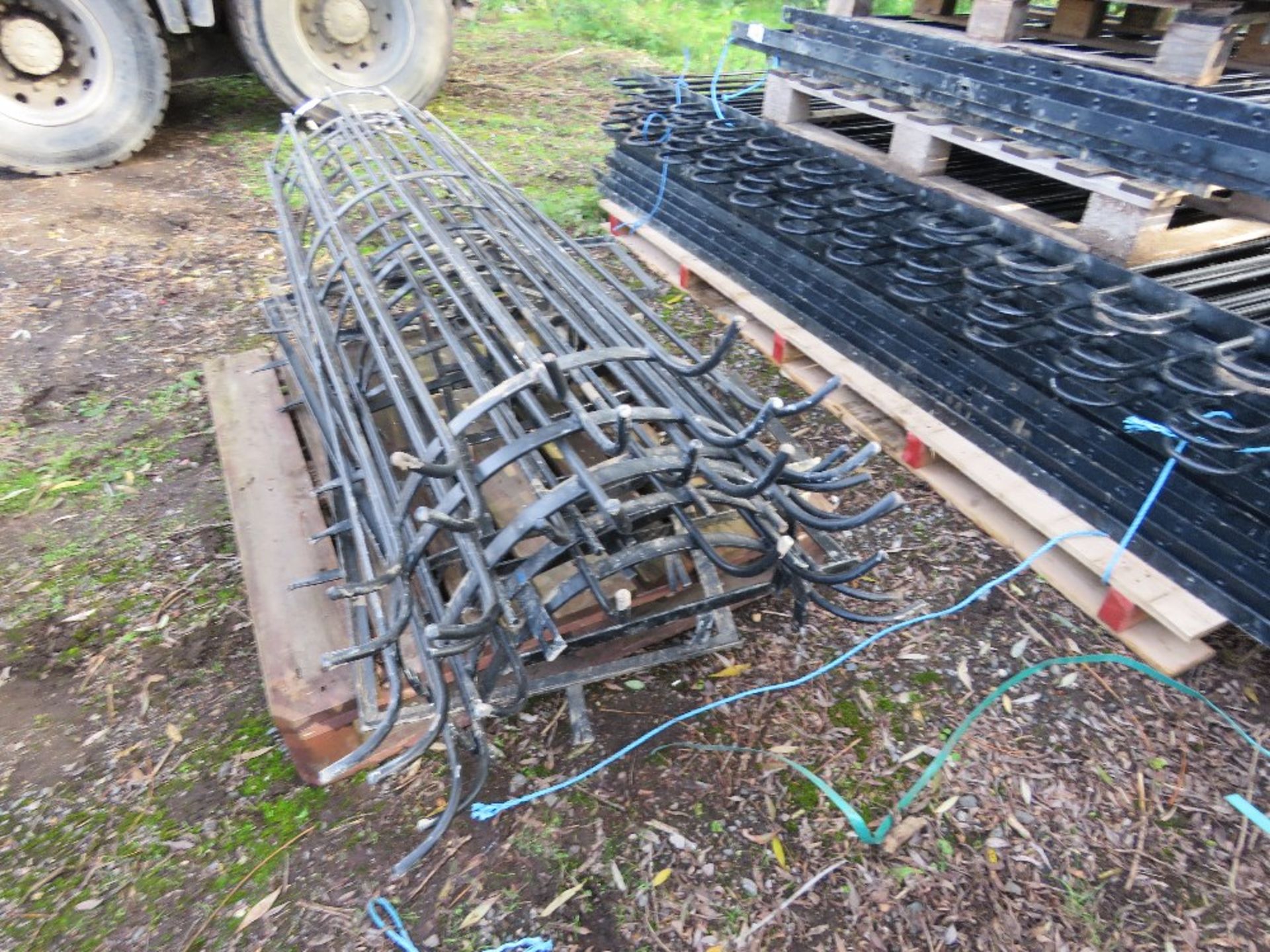 3 X PAIRS/SETS OF IRON TREE GUARDS, PARKLAND TYPE. THIS LOT IS SOLD UNDER THE AUCTIONEERS MARGIN - Image 2 of 2