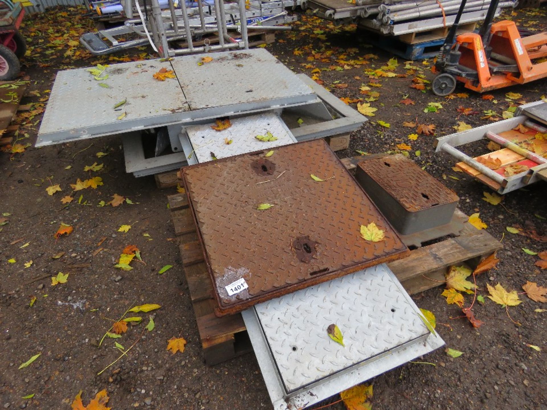 2 X PALLETS OF ASSORTED METAL MANHOLE ASSEMBLIES. THIS LOT IS SOLD UNDER THE AUCTIONEERS MARGIN S