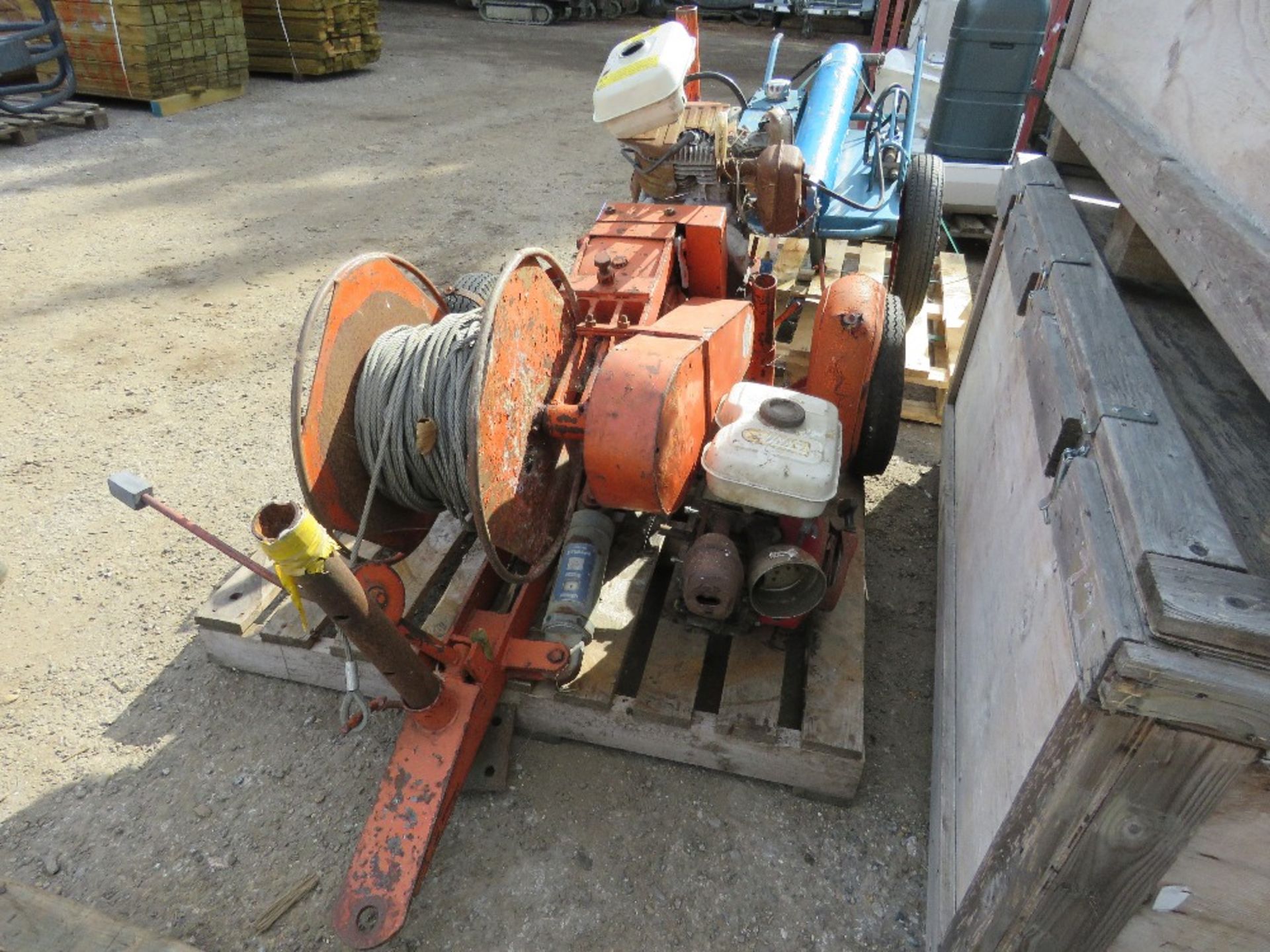 HONDA ENGINED CROFTS 35 CABLE WINCH ON SITE TOWED CHASSIS. - Image 3 of 3