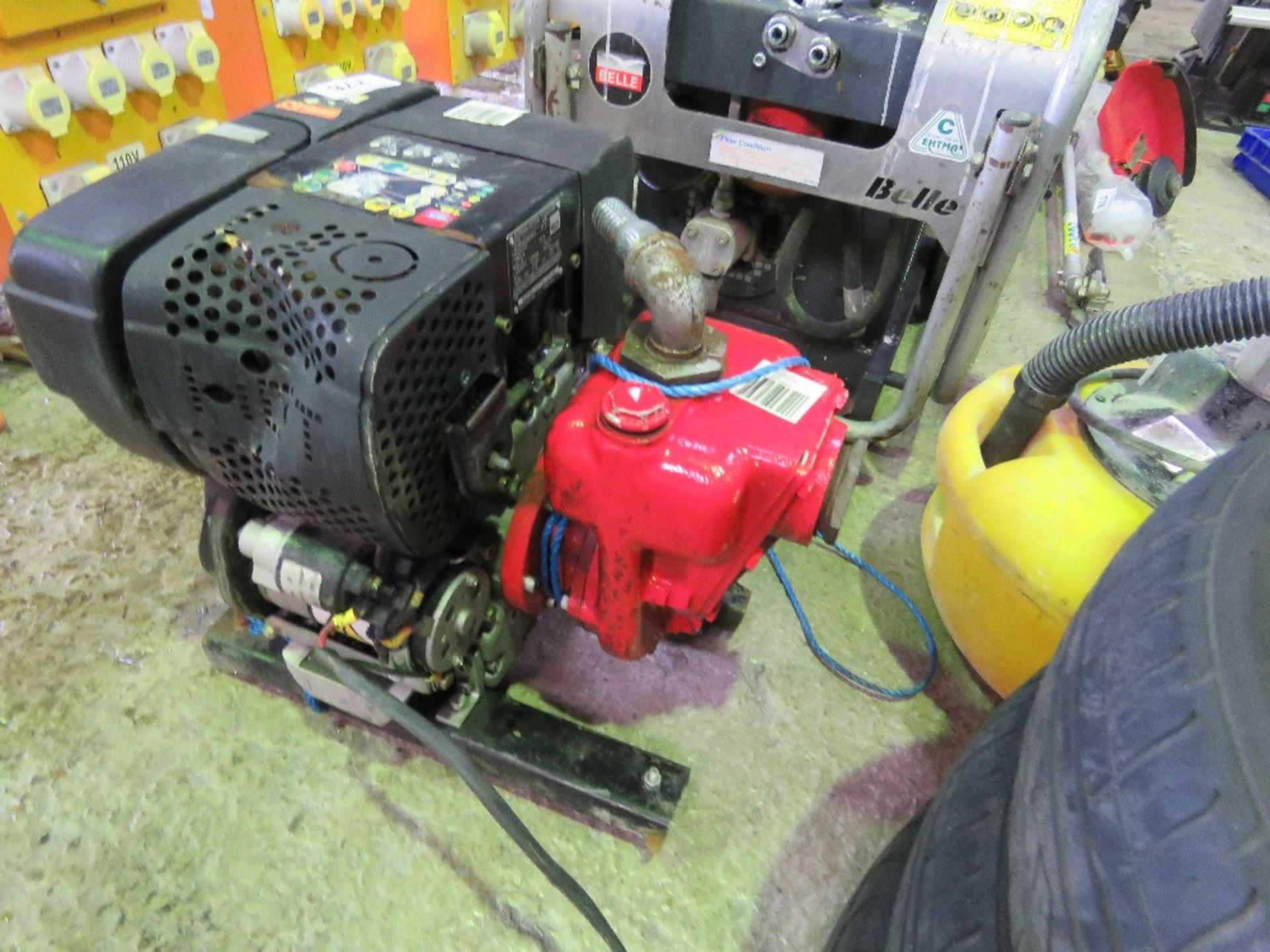 HATZ DIESEL ENGINED WATER PUMP. THIS LOT IS SOLD UNDER THE AUCTIONEERS MARGIN SCHEME, THEREFORE N - Image 4 of 4