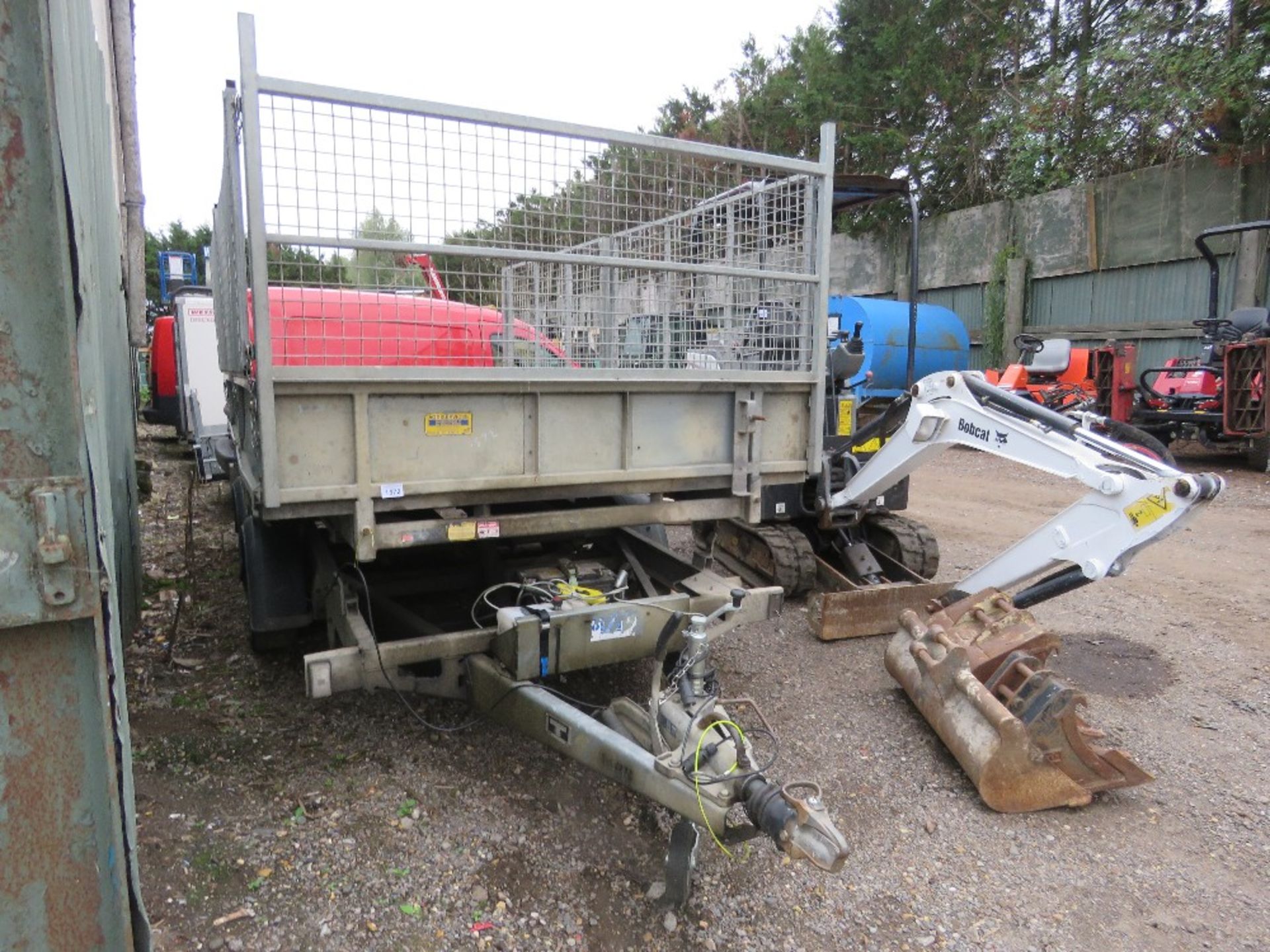 IFOR WILLIAMS TT126G TIPPING TRAILER WITH MESH CAGE SIDES ALL AROUND AND FULL LENGTH SKIDS. SN:SCK60 - Image 2 of 7