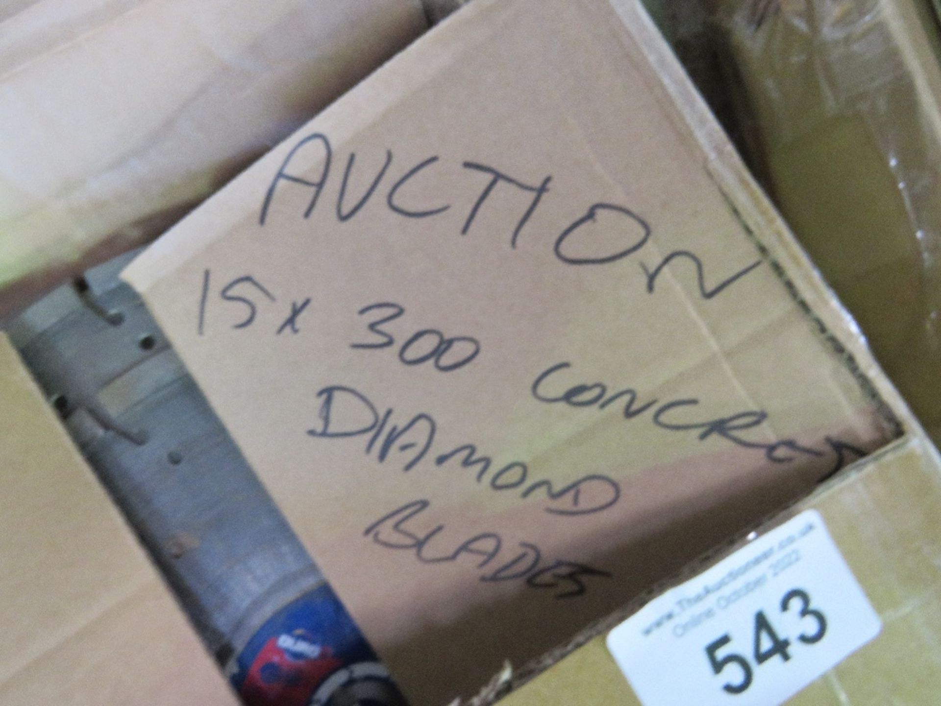 BOX CONTAINING 15NO DIAMOND CUTTING BLADES, 300MM DIAMETER. THIS LOT IS SOLD UNDER THE AUCTIONEER - Image 2 of 3