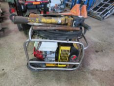ATLAS COPCO PAC20 HYDRAULIC BREAKER PACK WITH HOSE AND GUN AND POINTS.