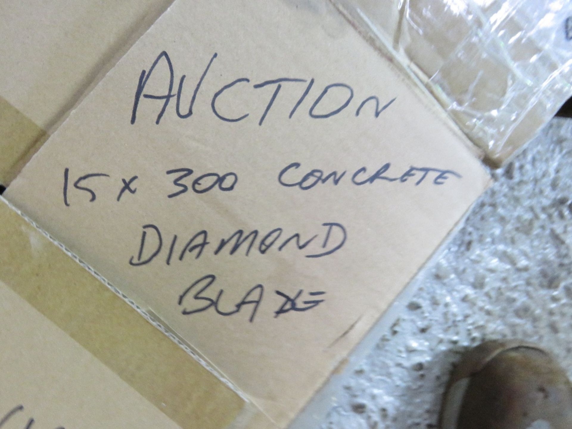 BOX CONTAINING 15NO DIAMOND CUTTING BLADES, 300MM DIAMETER. THIS LOT IS SOLD UNDER THE AUCTIONEER - Image 2 of 3