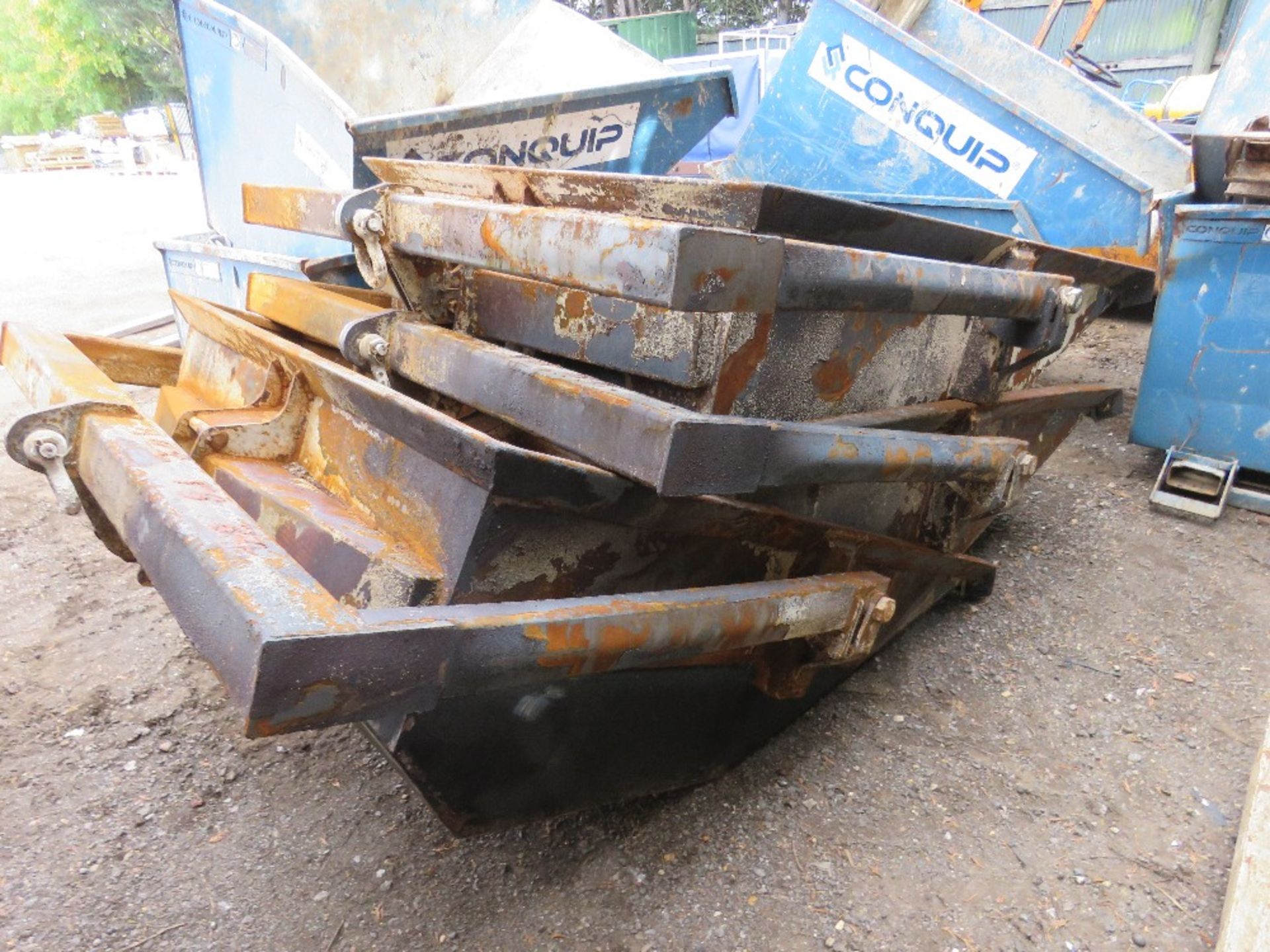 3 X CONQUIP BOAT SKIPS, FIRE DAMAGE TO PAINT. - Image 2 of 4
