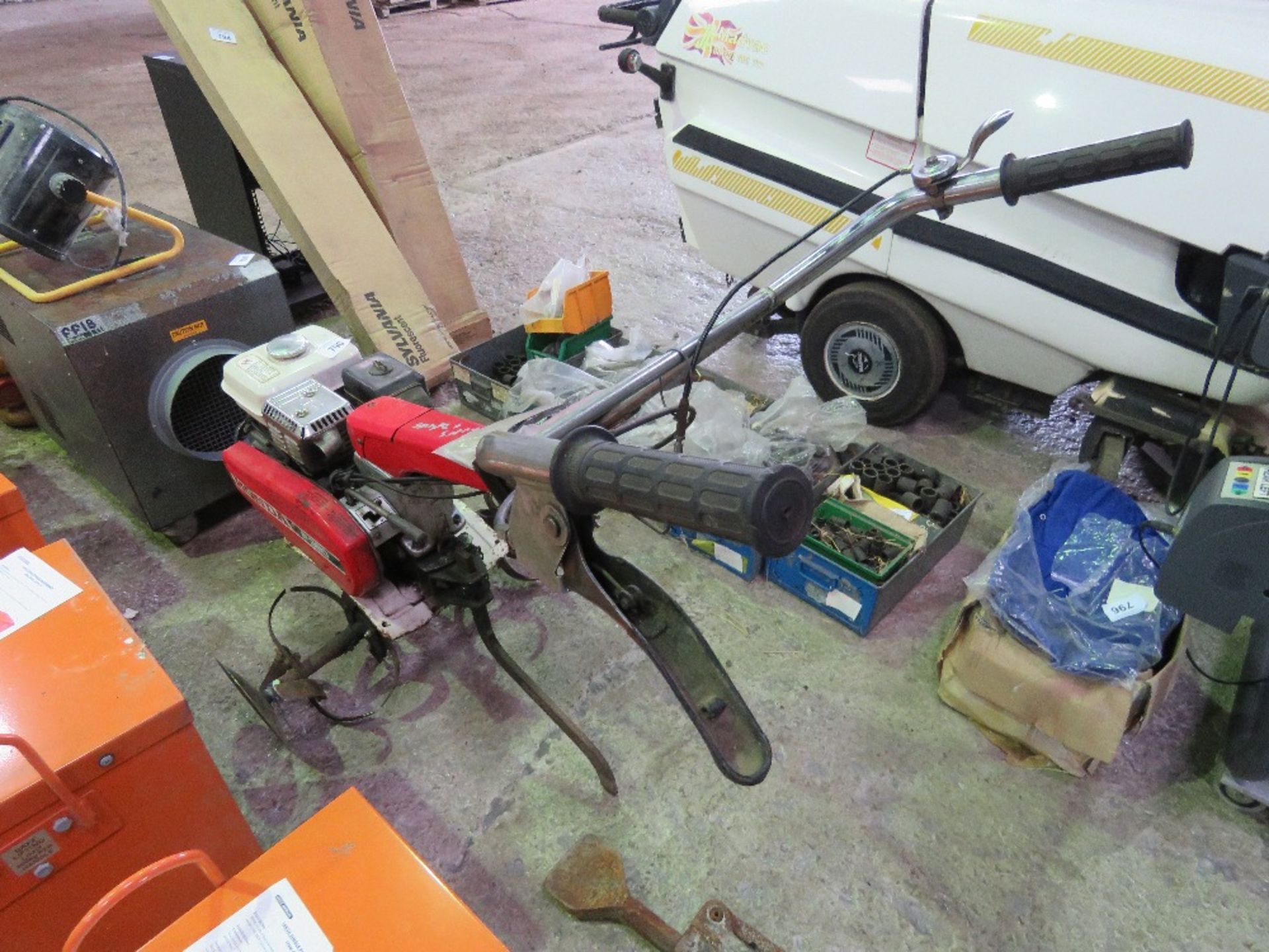 HONDA PETROL ROTORVATOR. WHEN TESTED WAS SEEN TO RUN AND BLADES TURNED. THIS LOT IS SOLD UNDER TH - Image 3 of 3