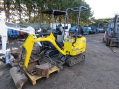 JCB 8008 RUBBER TRACKED MICRO EXCAVATOR, 2014 YEAR. 1582 REC HOURS. 3 BUCKETS. EXPANDING TRACKS. SN: