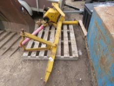 TRACTOR MOUNTED POST HOLE BORER WITH ONE AUGER BIT. THIS LOT IS SOLD UNDER THE AUCTIONEERS MARGIN
