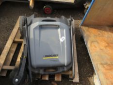 KARCHER PUSH ALONG FLOOR SWEEPER. THIS LOT IS SOLD UNDER THE AUCTIONEERS MARGIN SCHEME, THEREFORE