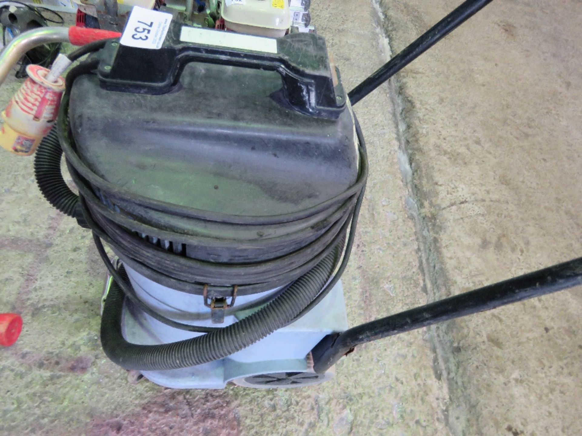 VACUUM CLEANER, 110VOLT POWERED. DIRECT FROM LOCAL COMPANY WHO ARE CLOSING THE LANDSCAPE MAINTENANCE - Image 2 of 2