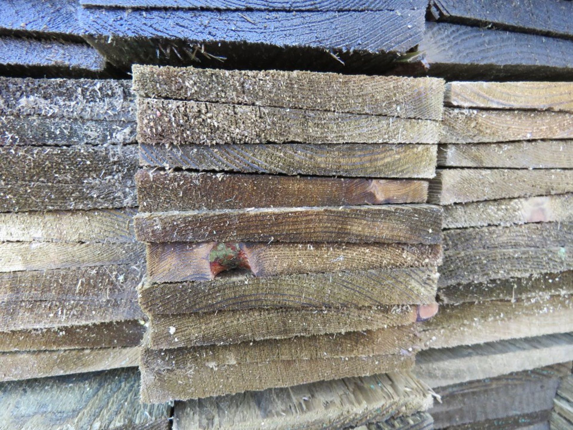 LARGE PACK OF PRESSURE TREATED FEATHER EDGE CLADDING TIMBER BOARDS. 1.8M X 100MM APPROX. - Image 3 of 3