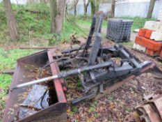 FOREND LOADER ARMS WITH FRAME AND BUCKET. THIS LOT IS SOLD UNDER THE AUCTIONEERS MARGIN SCHEME, TH