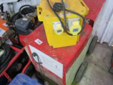 110VOLT DEHUMIDIFIER PLUS A TRANSFORMER. THIS LOT IS SOLD UNDER THE AUCTIONEERS MARGIN SCHEME, TH