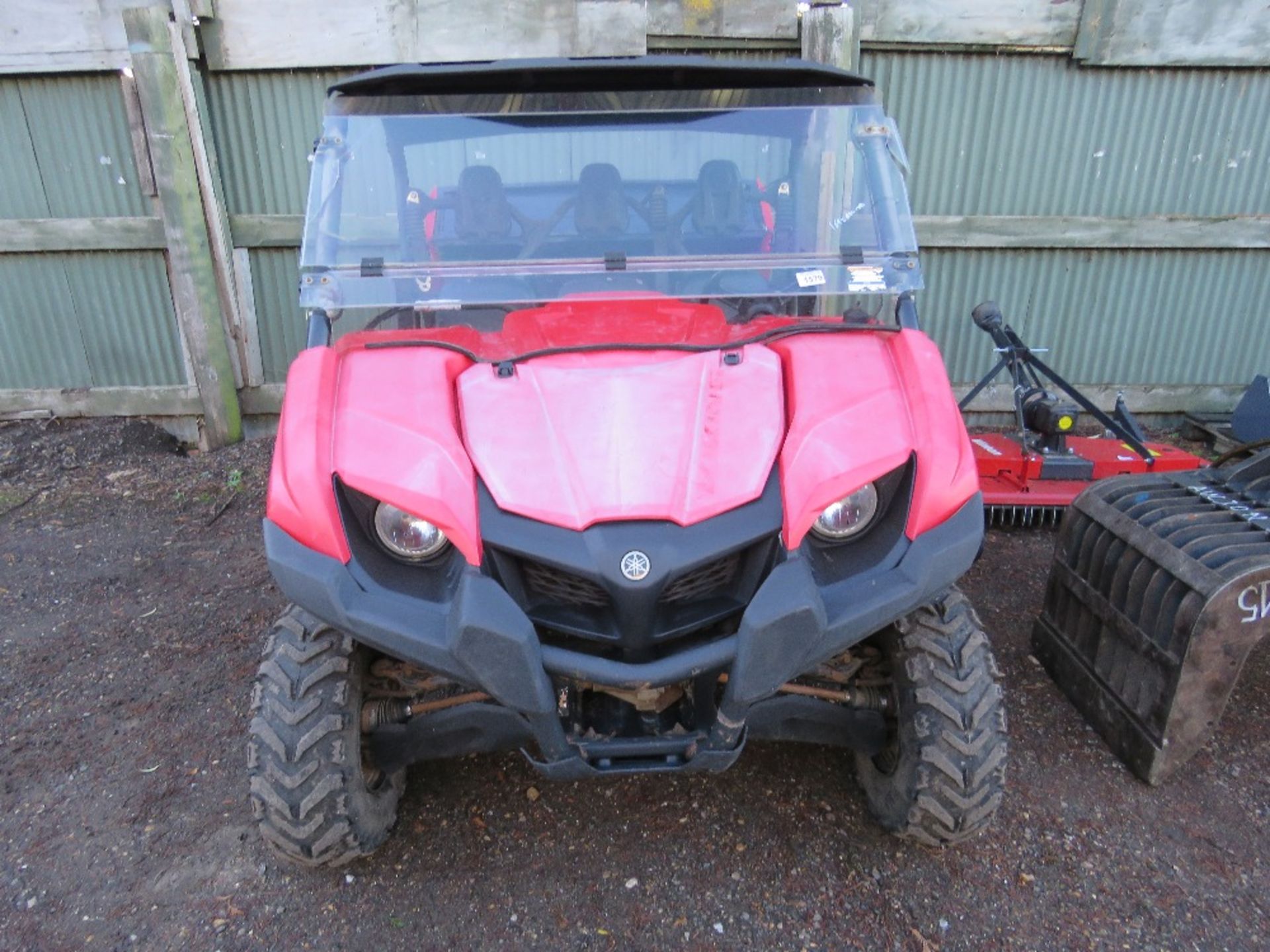 YAMAHA VIKING 700CC PETROL ENGINED UTILITY VEHICLE, YEAR 2014 APPROX. 1692 REC MILES. 3 SEATS, MANUA - Image 2 of 15