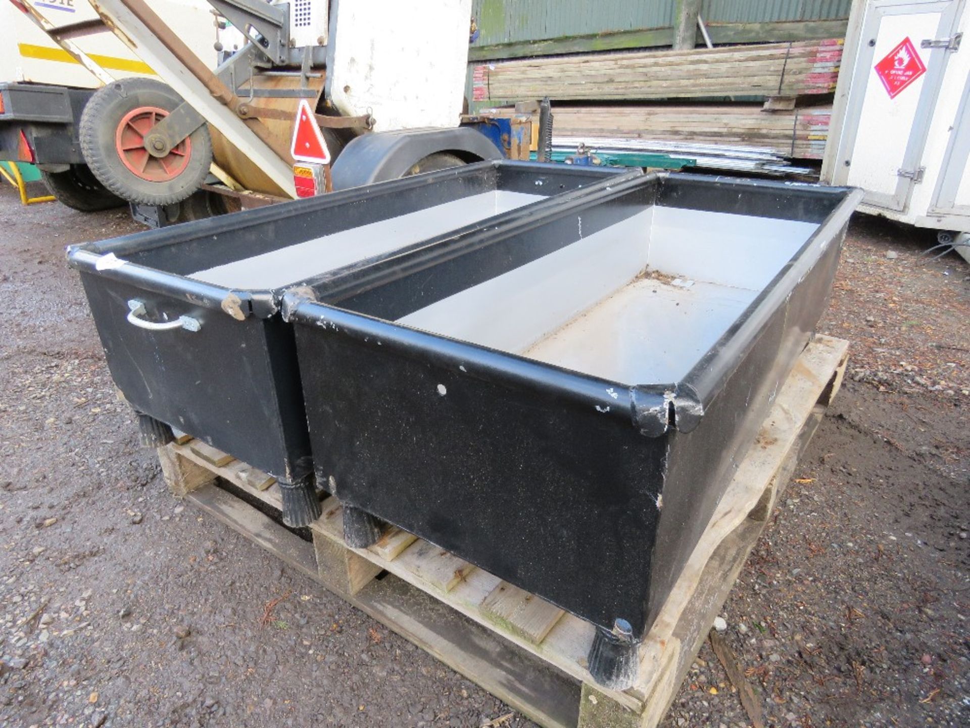 2 X GALVANISED PLANTER UNITS, 1.25M X 0.45M APPROX. THIS LOT IS SOLD UNDER THE AUCTIONEERS MARGIN - Image 2 of 3
