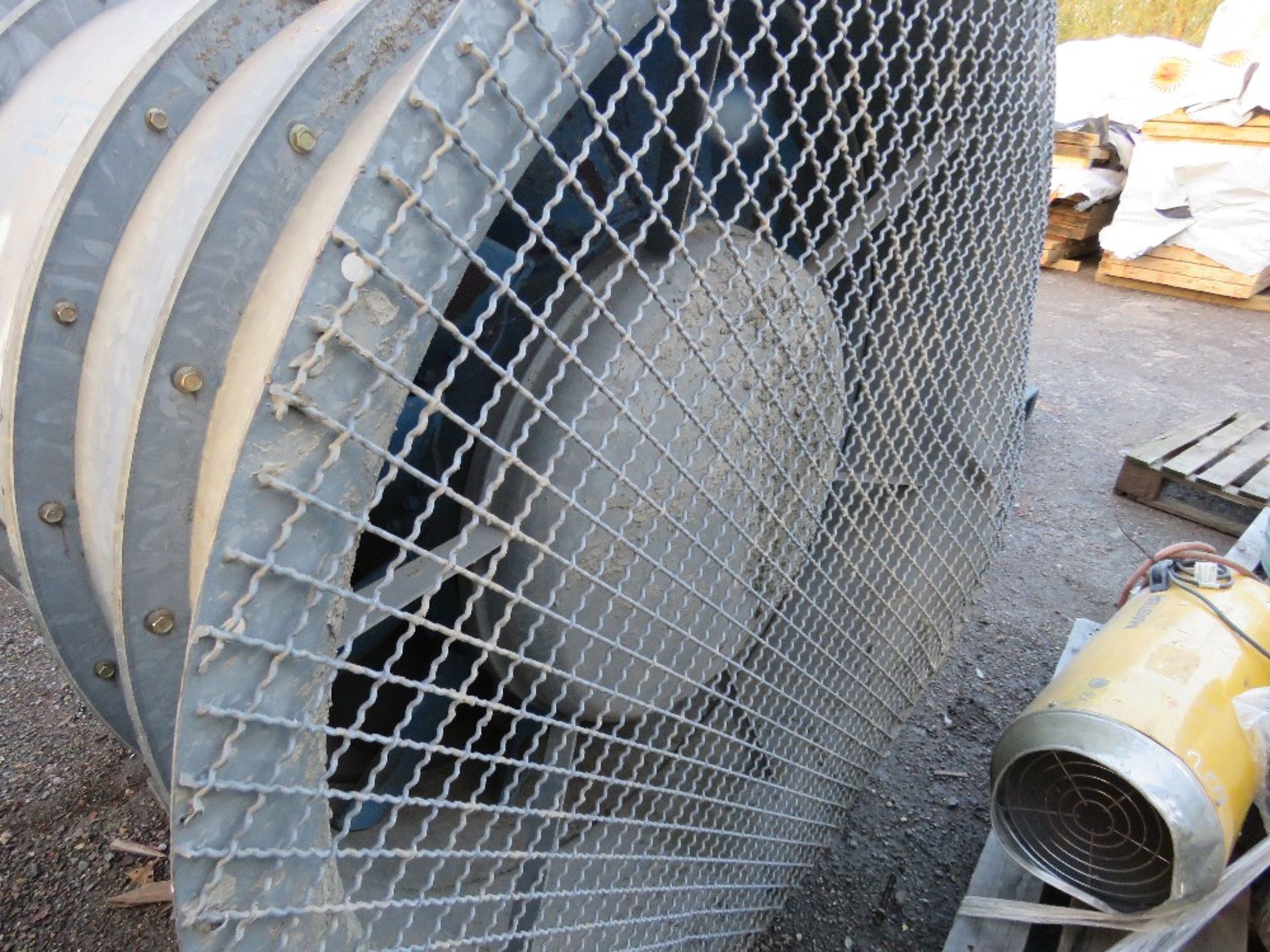 BPC LARGE OUTPUT 3 PHASE POWERED TUNNEL FAN, 30KW POWERED, 1.2M INTERNAL DIAMETER APPROX. - Image 3 of 5