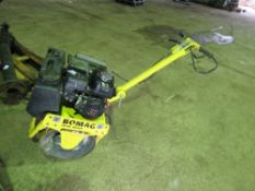 BOMAG BW55E SINGLE DRUM ROLLER WITH WATER TANK, YEAR 2013. WHEN TESTED WAS SEEN TO RUN, DRIVE AND VI