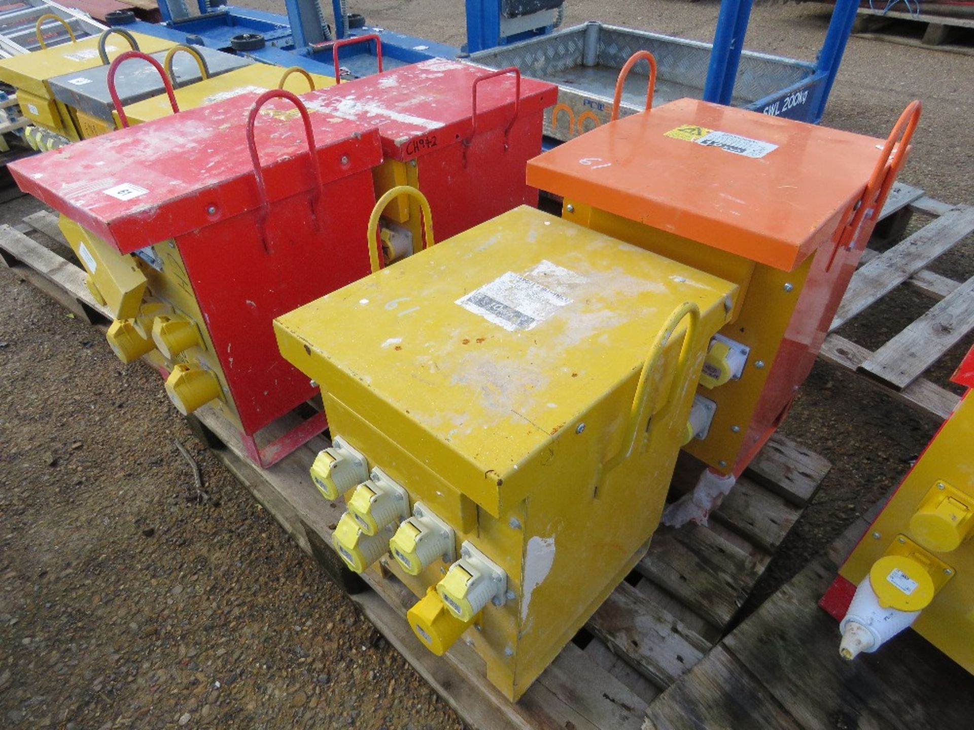 4 X LARGE SITE TRANSFORMERS. SOURCED FROM COMPANY LIQUIDATION. - Image 2 of 6