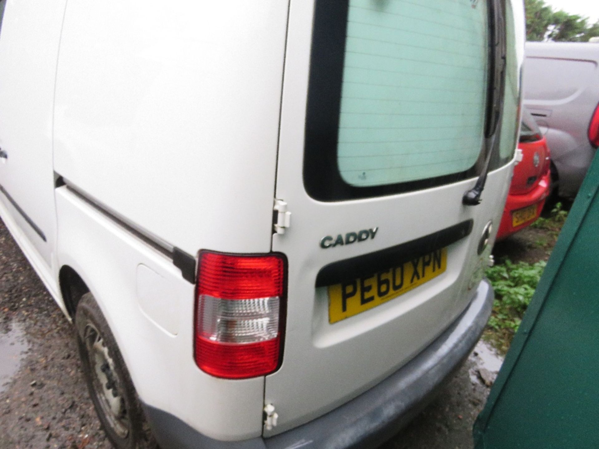 VOLKSWAGEN CADDY C20TDI 104 PANEL VAN REG:PE60 XPN. WITH V5, TESTED UNTIL 12.02.23. 150,111 REC MILE - Image 3 of 8