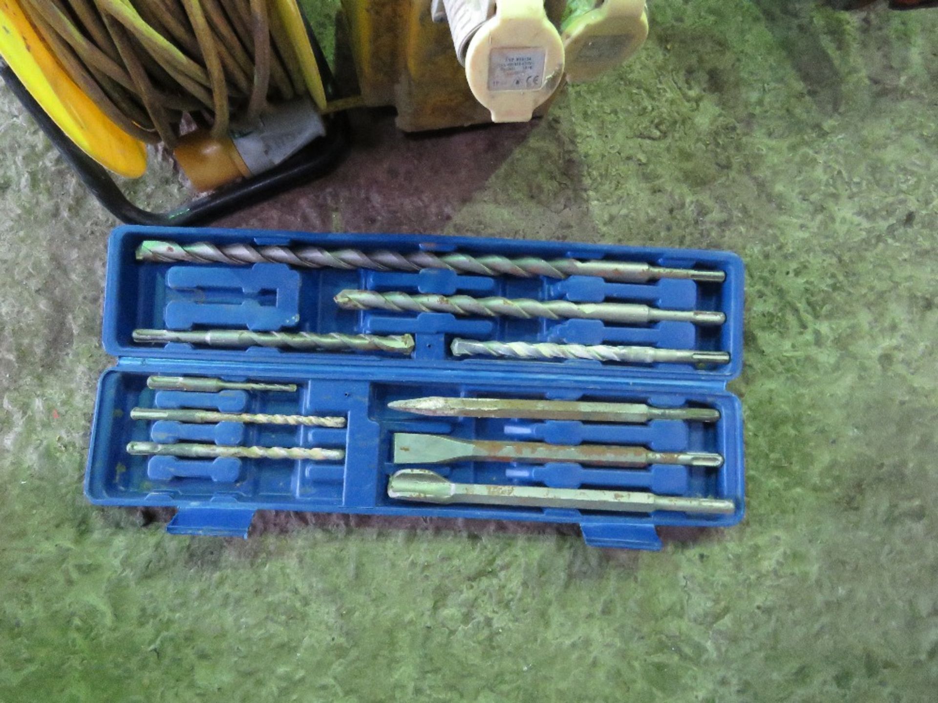 TRANSFORMER, EXTENSION LEAD PLUS DRILL BIT SET. THIS LOT IS SOLD UNDER THE AUCTIONEERS MARGIN SCH