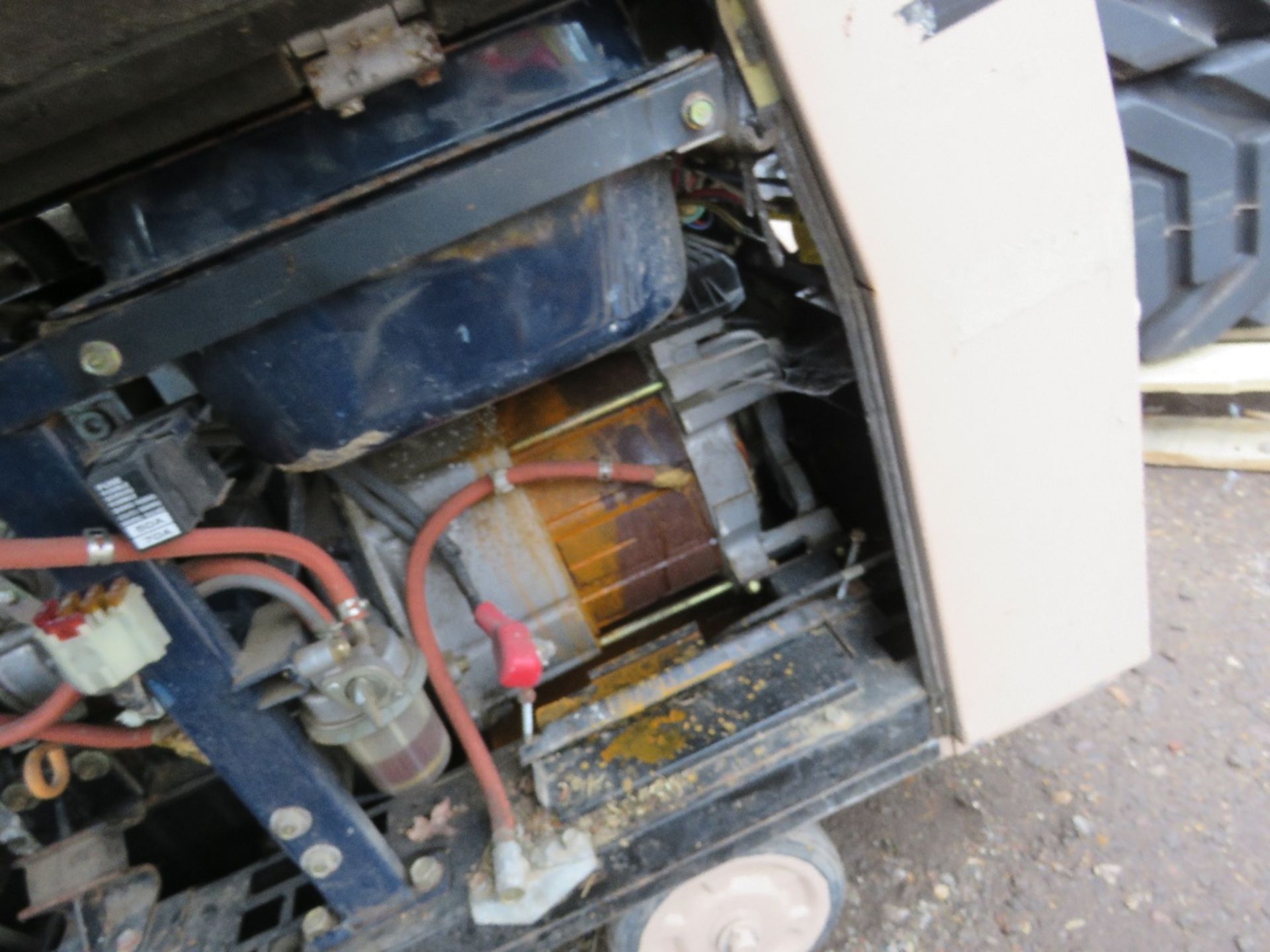HONDA EX10D WHEELED 10KVA GENERATOR. SPARES/REPAIR AS APPEARS INCOMPLETE, SEE IMAGES. - Image 5 of 5