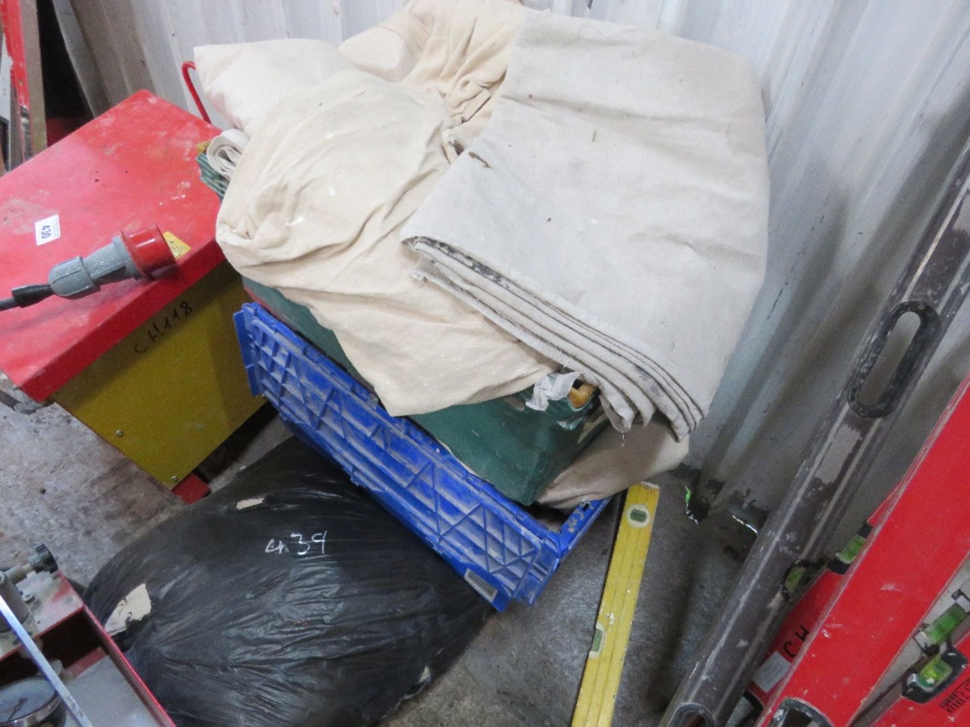 LARGE QUANTITY OF DUST SHEETS. SOURCED FROM COMPANY LIQUIDATION.