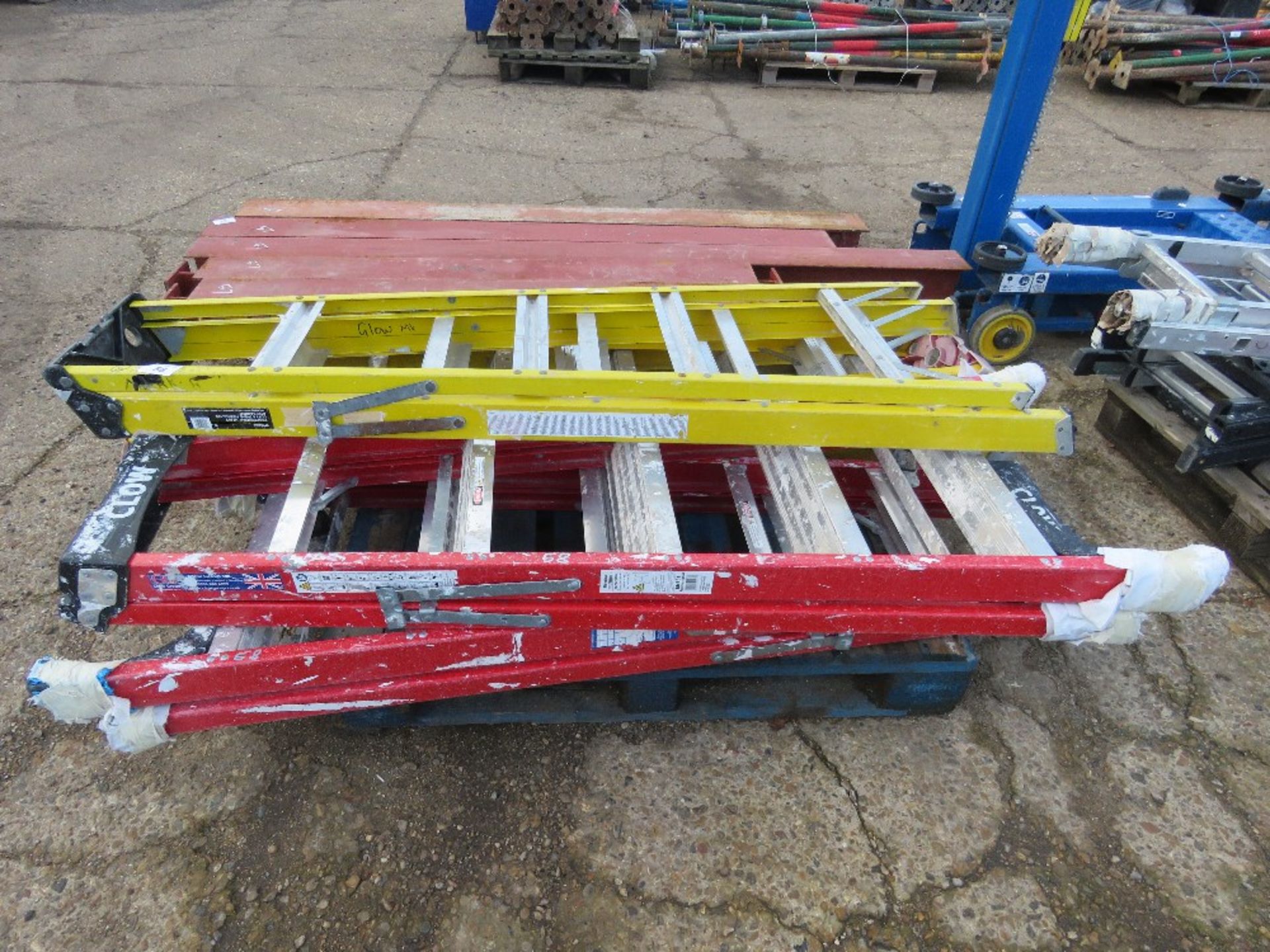 5 STEP LADDERS. SOURCED FROM COMPANY LIQUIDATION.