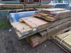 STACK OF ASSORTED LENGTH SCAFFOLD BOARDS, 1.15M - 3.1M APPROX. THIS LOT IS SOLD UNDER THE AUCTIO