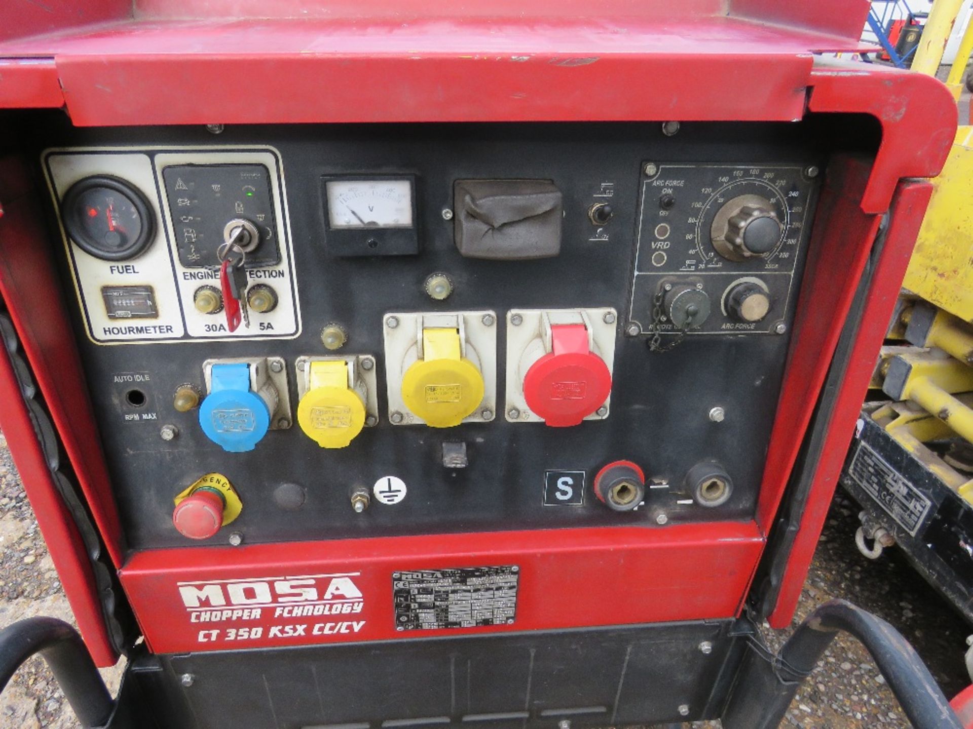 MOSA WELDER GENERATOR BARROW. WHEN TESTED WAS SEEN TO RUN BUT DID NOT SHOW OUTPUT (STARTER A BIT LAZ - Image 2 of 6