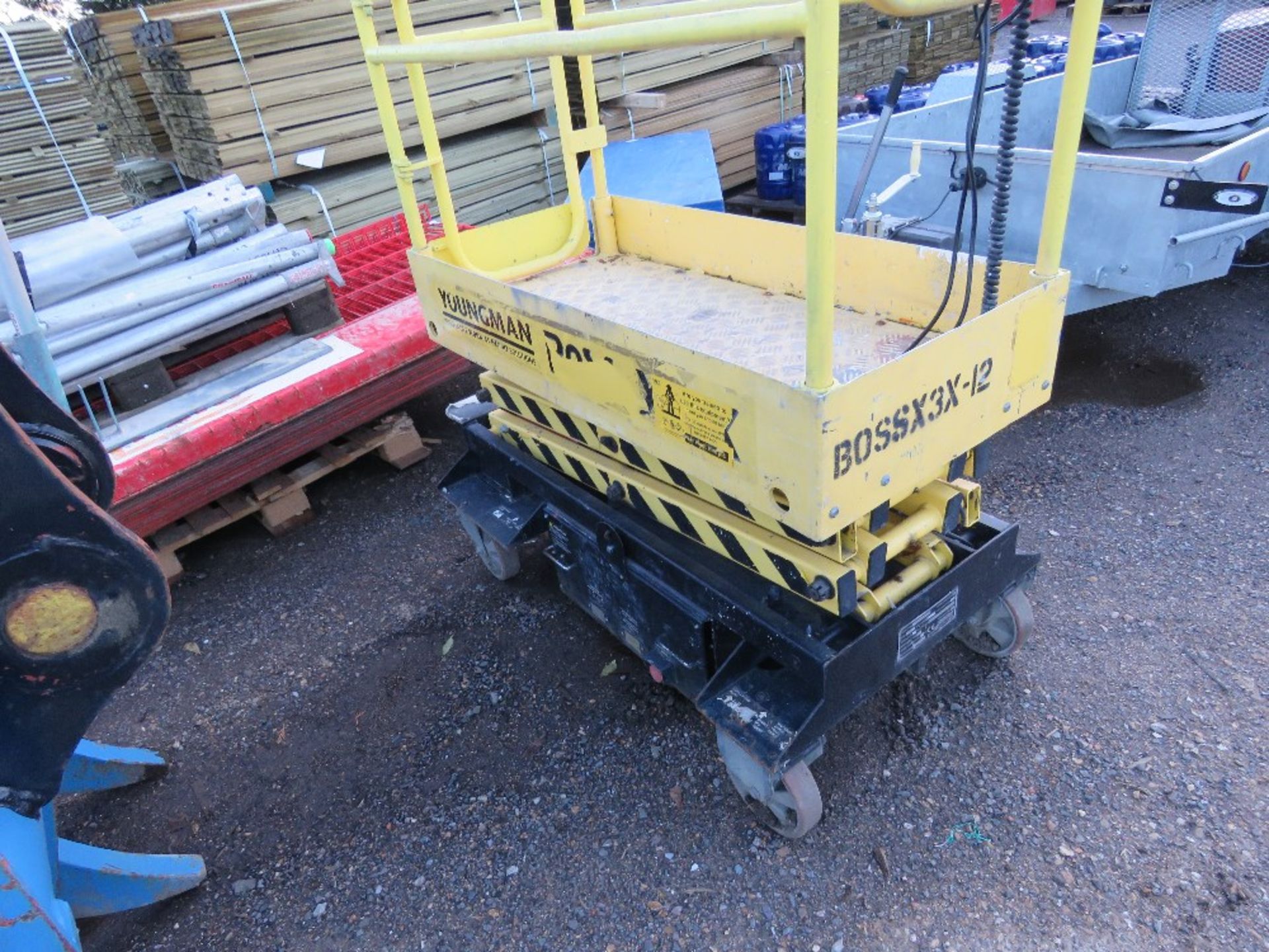 BOSS X3X BATTERY POWEREDSCISSOR LIFT ACCESS UNIT. PN:BOSSX3X-12. DIRECT FROM LOCAL COMPANY AS PART - Image 2 of 3