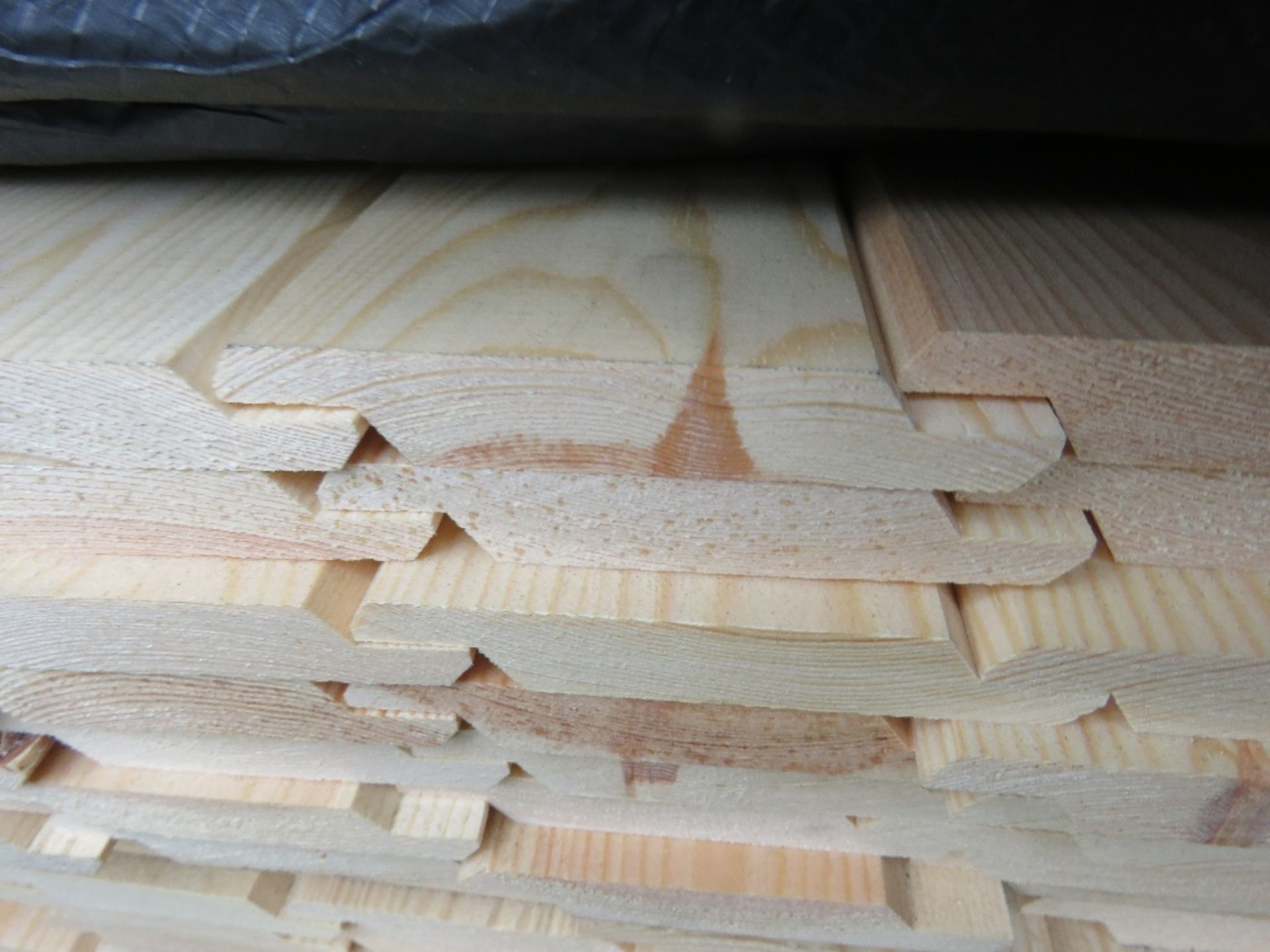 EXTRA LARGE PACK OF UNTREATED SHIPLAP TIMBER CLADDING BOARDS. 1.73M LENGTH X 95MM WIDTH APPROX. - Image 2 of 2