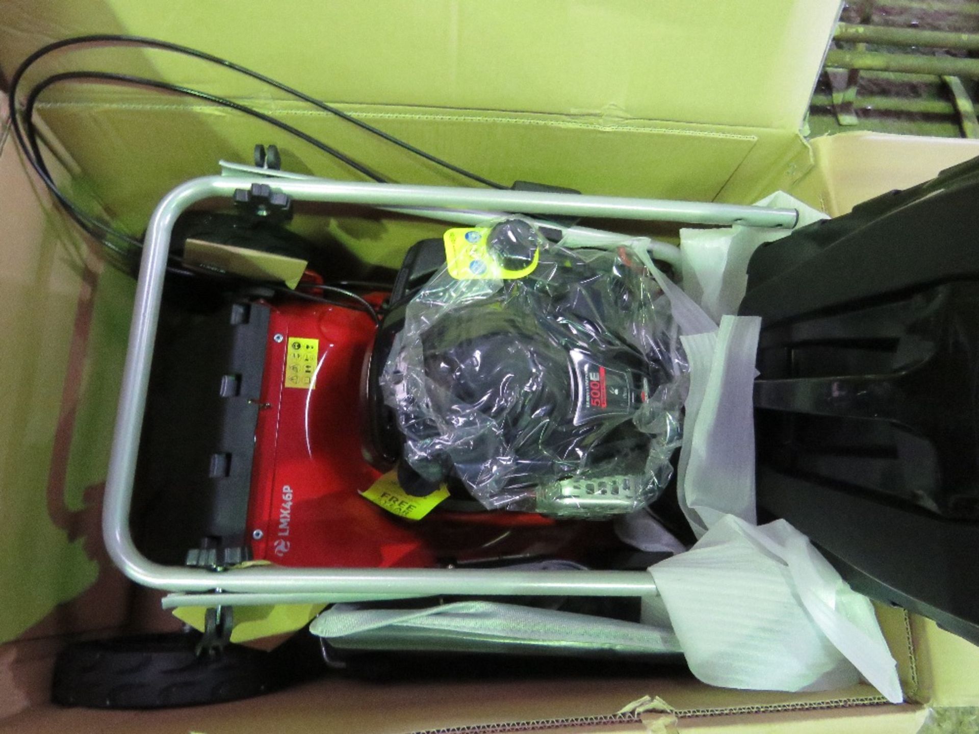 GARDENCARE LMX46 LAWNMOWER. BOXED, UNUSED, DIRECT FROM LOCAL COMPANY BEING SURPLUS STOCK. - Image 2 of 5